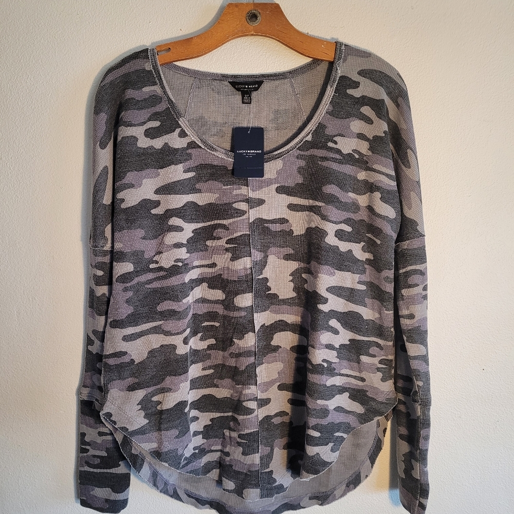 Lucky long sleeve top